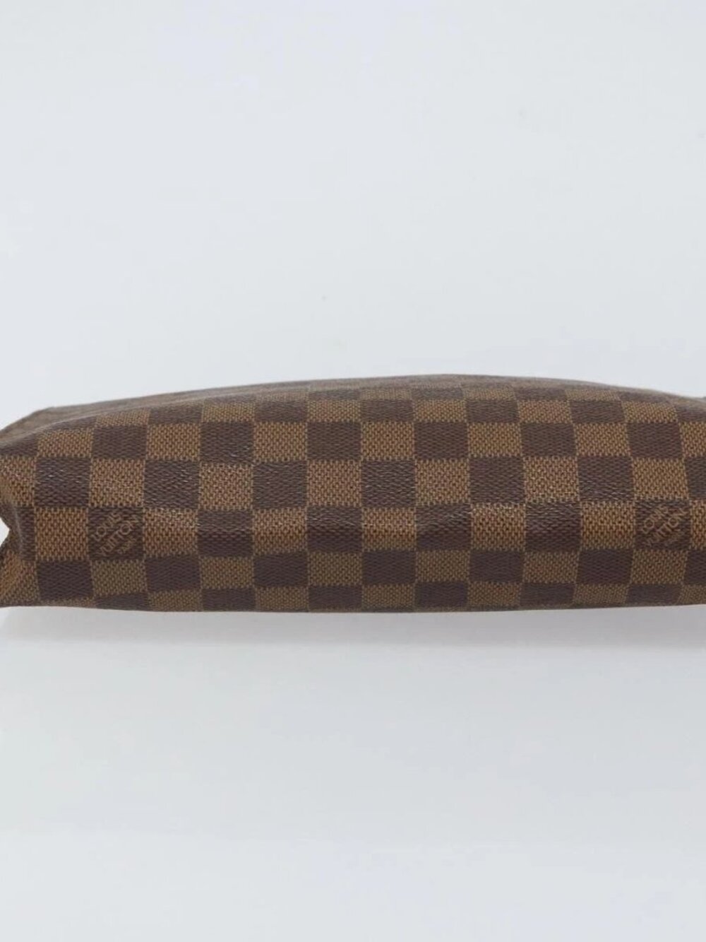 LOUIS VUITTON Damier Ebene Poche Toilette 26 Pouch N47543 LV Auth 161708 - Picture 7 of 16